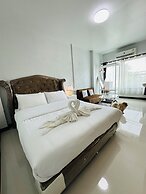 Service apartment lampang