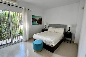 Beautiful Villa With Pool Scenic Views Sleeps 8