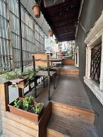 Lovely coy flat in Taksim