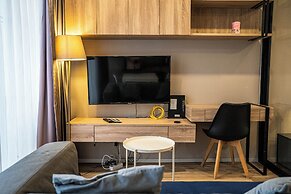 Blossom Condo Sathon-Charoenrat