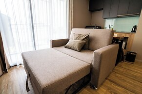 Blossom Condo Sathon-Charoenrat