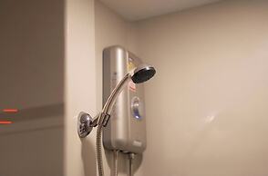 Blossom Condo Sathon-Charoenrat