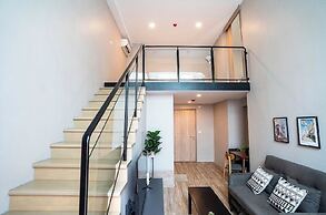 Blossom Condo Sathon-Charoenrat