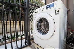 Blossom Condo Sathon-Charoenrat