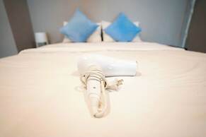 Blossom Condo Sathon-Charoenrat