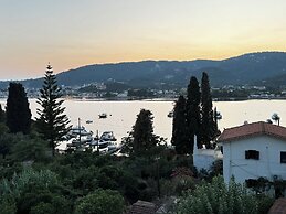 Georgias House Project East