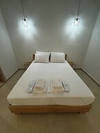 Georgias House Project South