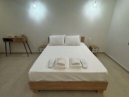 Georgias House Project West