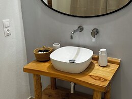 Georgias House Project West