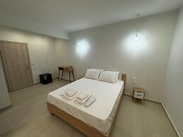 Georgias House Project West