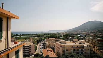 Tra le Nuvole in Albenga