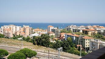 Tra le Nuvole in Albenga