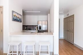 Luxury Central Apartment with Gym