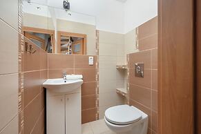 Manganowa Two-level Apartment by Renters