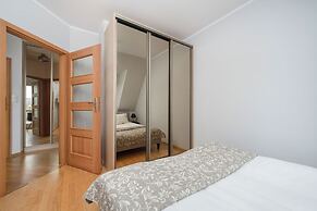 Manganowa Two-level Apartment by Renters