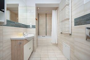 Manganowa Two-level Apartment by Renters