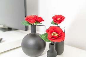 Chic Pop Apartment in Livorno