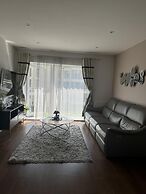 Luxurious 2 Bedroom Apartment in Reading