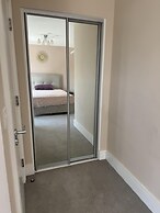 Luxurious 2 Bedroom Apartment in Reading