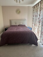 Luxurious 2 Bedroom Apartment in Reading