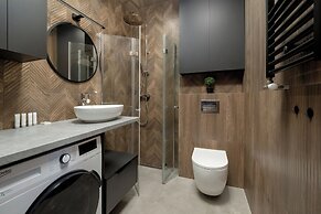 Cozy Studio in Łódź by Renters