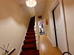 House-sleeps4-parking-garden