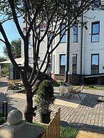 Mosh Mosh Boutique Hotel