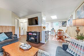 Centrally Located Soldotna Apartment w/ Patio!