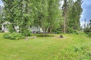 Centrally Located Soldotna Apartment w/ Patio!