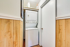 Centrally Located Soldotna Apartment w/ Patio!