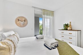 Coastal Harbour Lights -pool Gym Prime Location