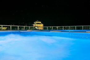 Coastal Harbour Lights -pool Gym Prime Location