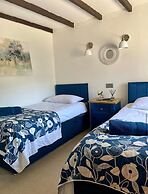 Stunning 4 Bed Pet Friendly Cottage With Hot Tub