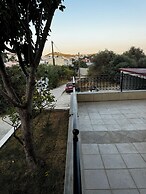 Skiathos Center Stylish 2 Bd w Balcony