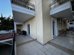 Skiathos Center Stylish 2 Bd w Balcony