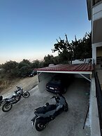 Skiathos Center Stylish 2 Bd w Balcony