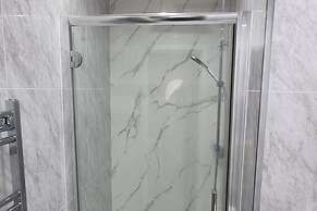 The Hideaway/cottage Feel/patio/central/parking