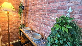 The Hideaway/cottage Feel/patio/central/parking