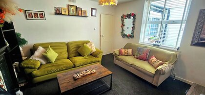 The Hideaway/cottage Feel/patio/central/parking