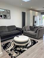 Uppamosluxurious London House With 4 Bedrooms