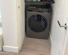 Uppamosluxurious London House With 4 Bedrooms