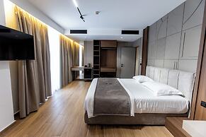 Bolt Boutique Hotel