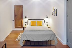HB apartments Hill House