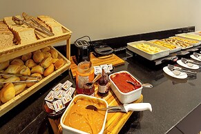 Hotel Roochelle Convention by Nobile