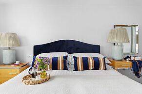 The Masts 37 Dart Marina