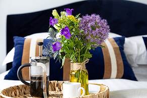 The Masts 37 Dart Marina