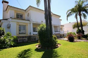 Tess Villa Becerra in Alhaurin de la Torre