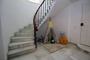 Tess Villa Becerra in Alhaurin de la Torre