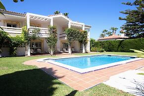 Tess Villa Becerra in Alhaurin de la Torre