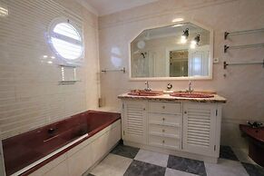 Tess Villa Becerra in Alhaurin de la Torre